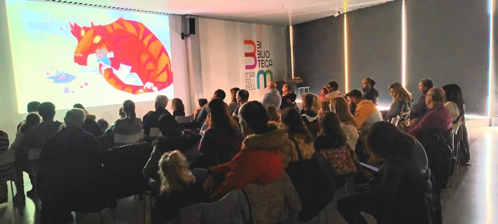 El Cinexic de la <a href="/bibmartorell/">Biblioteca Martorell</a> ha presentat avui la pel•lícula "Vainilla", la història d'una nena que va a passar les vacances a casa la seva tieta i s'endinsa en una aventura màgica.

<a href="/AjuntaMartorell/">Ajuntament de Martorell</a> <a href="/fesmartorell/">FES Martorell</a> <a href="/omniumPlaMont/">Òmnium Pla de Montserrat</a> <a href="/laxarxamartore1/">La Xarxa Martorell</a>