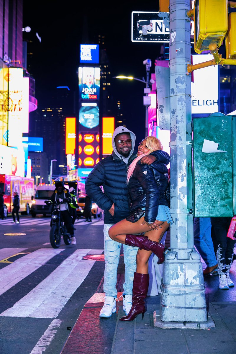 turnmeupycc's tweet photo. I got your heart in my pocket ❤️🗽 https://t.co/aLznL1gQbP