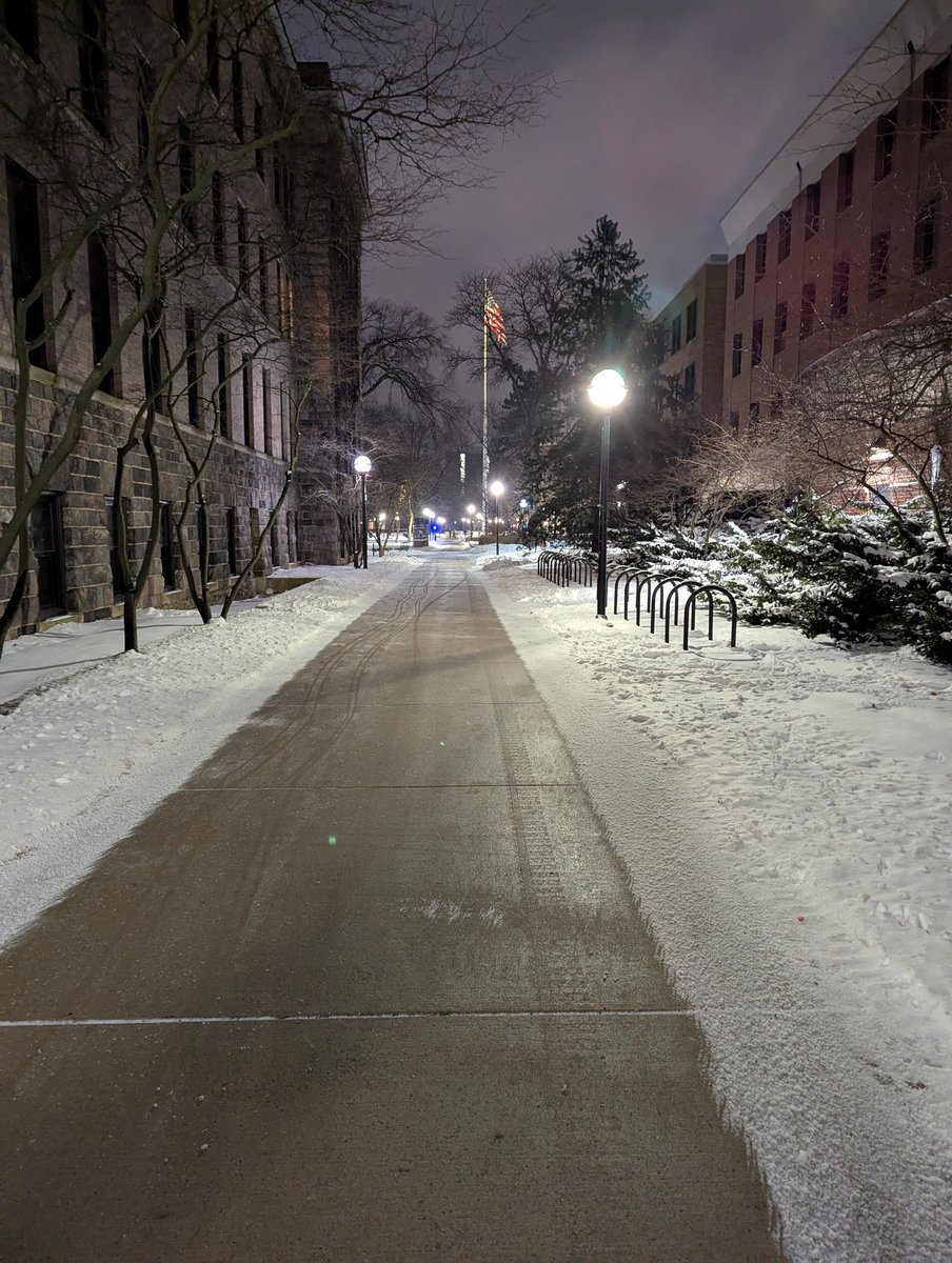 FranseeTech's tweet image. Good luck to the @CentennialMS Science Olympiad team competing today in the University of Michigan Invitational! #CMSSciOly