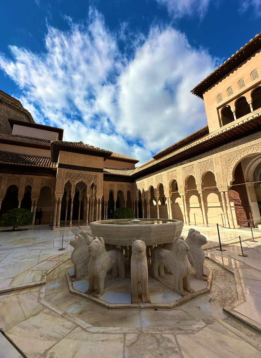 furkanmtorun's tweet image. ๐ Exploring Andalusia: Granada
๐ช๐ธ Alhambra castle & flamenco show!