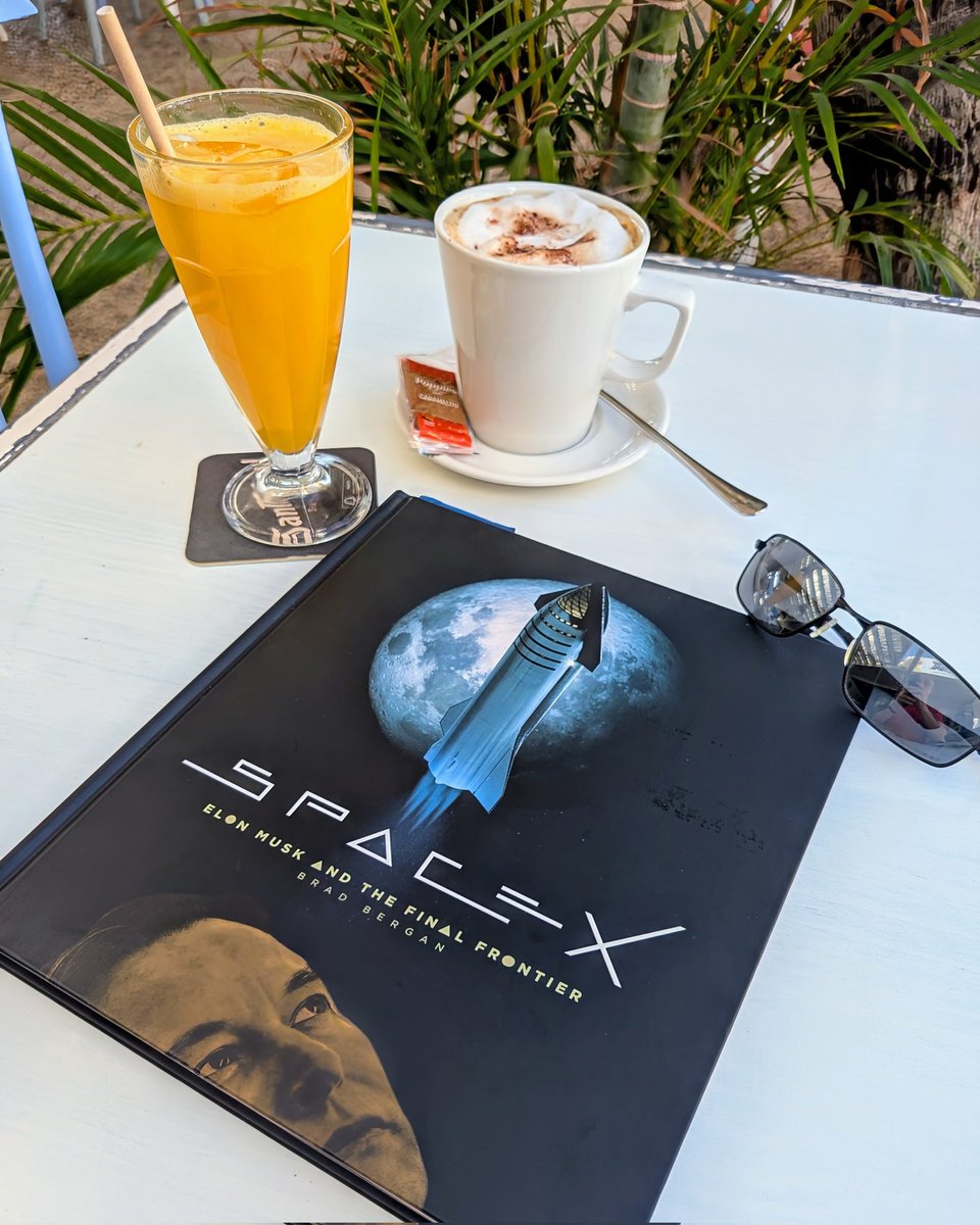 This is an absolutely fascinating book, made for a very interesting read while enjoying a week in the sun... 😎 🚀 🛰️ 📡 👍#NewSpace #SatelliteCommunications #STEM