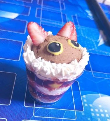 evevrcx's tweet photo. But does your TCG have a cat parfait? https://t.co/oPp4D67Wh8