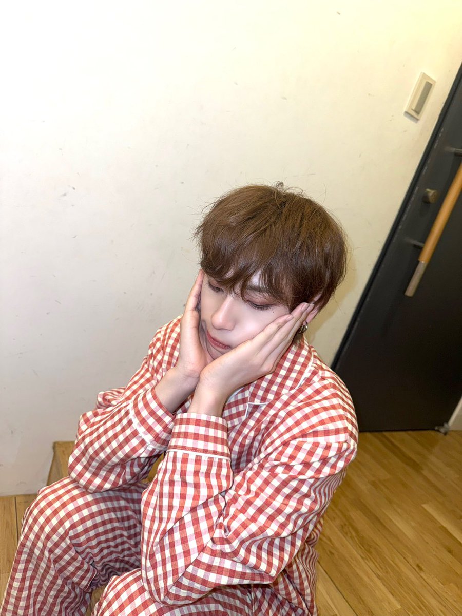 XLOV_official's tweet photo. [📸]

250209 팬사인회

😴🛌💤💭🩵

#XLOV #엑스러브 #HARU #하루   
#Imma_Be #XLOV_Imma_Be https://t.co/Cq52GoBbMJ