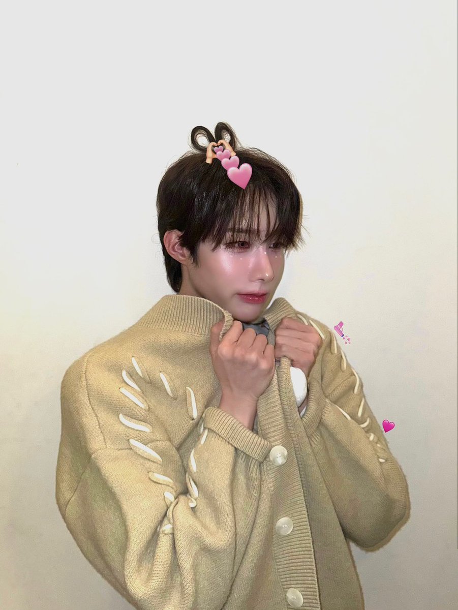 XLOV_official's tweet photo. [📸]

250209 팬사인회

😴🛌💤💭🩵

#XLOV #엑스러브 #RUI #루이    
#Imma_Be #XLOV_Imma_Be https://t.co/Gox05eVido