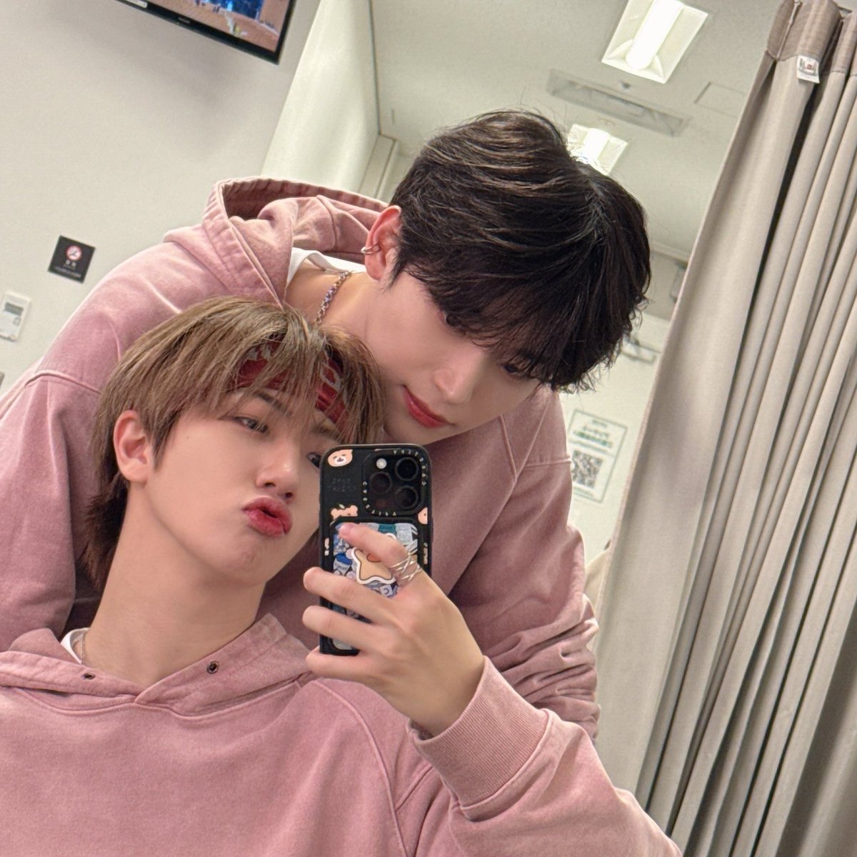 また、もう一つ幸せな思い出ができて、ほんとに嬉しいです。おかげで楽しかった🥹大好き。みんなまた会いましょう！
#ウォンジン #CRAVITY_BitterSweet