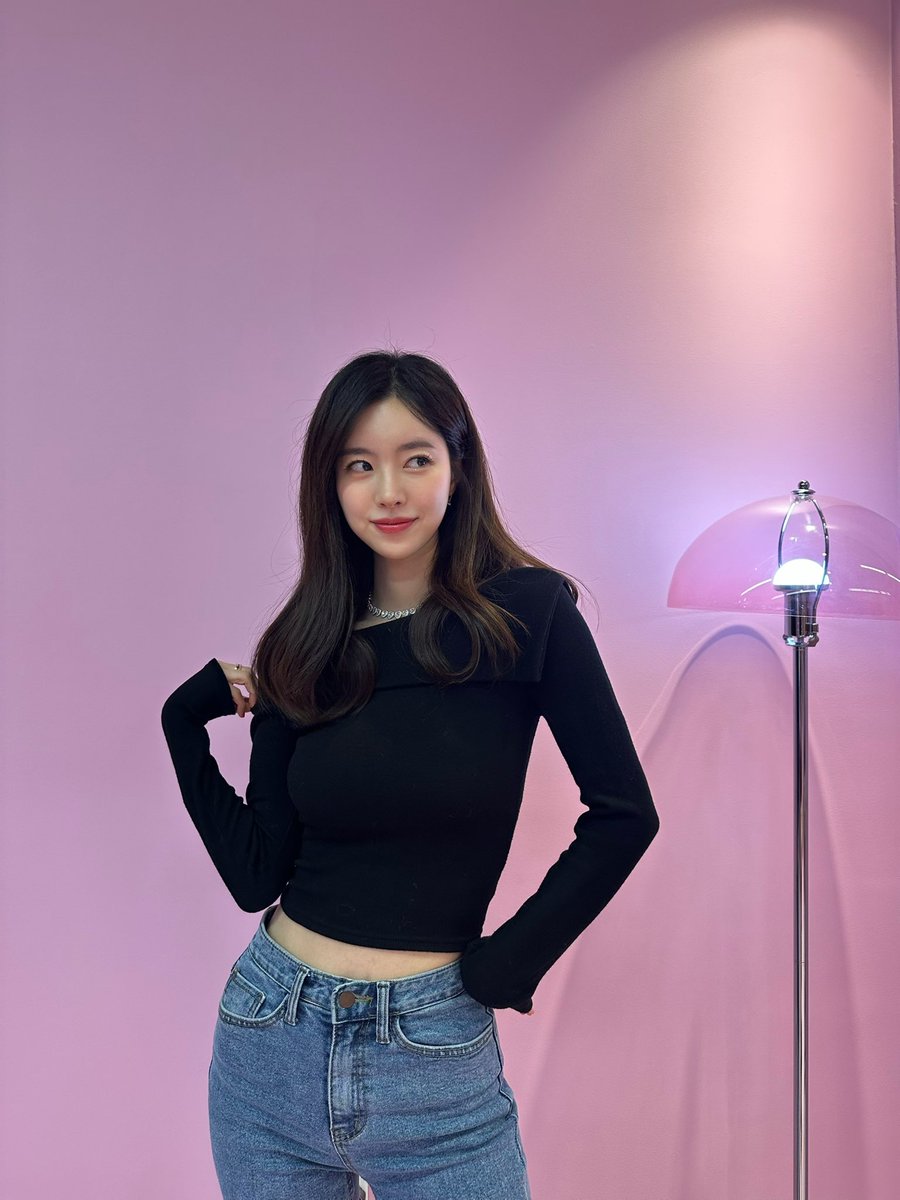 Jinseyeon's tweet photo. 생일축하 넘넘 감사해요❤️🎂
⠀
행복행복🍓 https://t.co/bIzJnZhmPz