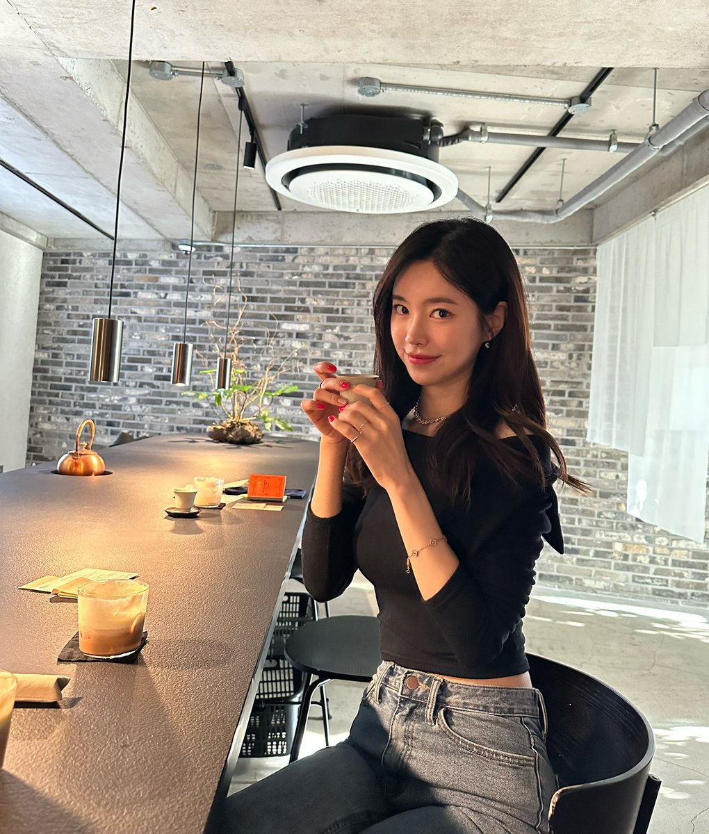 Jinseyeon's tweet photo. 생일축하 넘넘 감사해요❤️🎂
⠀
행복행복🍓 https://t.co/bIzJnZhmPz