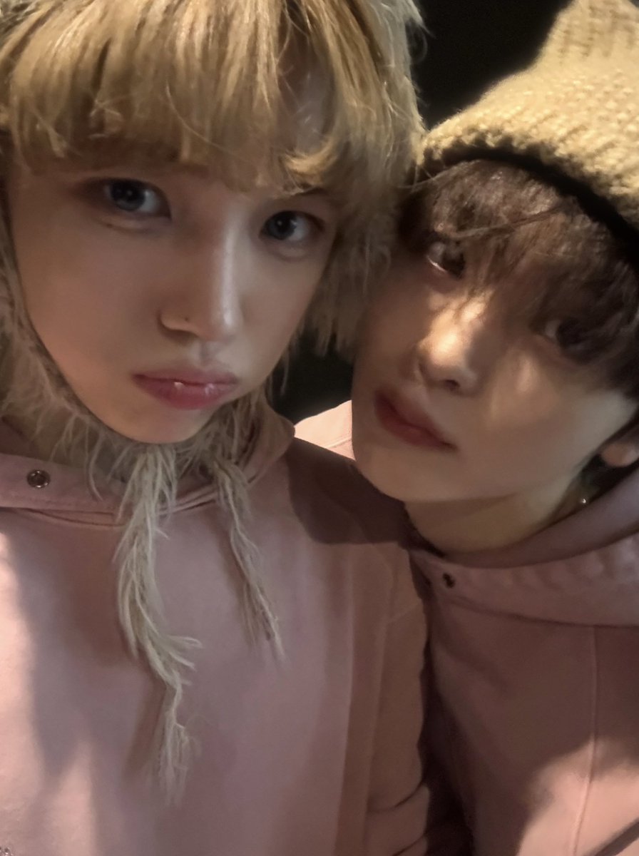 CRAVITY_twt's tweet photo. 토끼토끼🐰
#성민 https://t.co/yyRoJ4fOK5