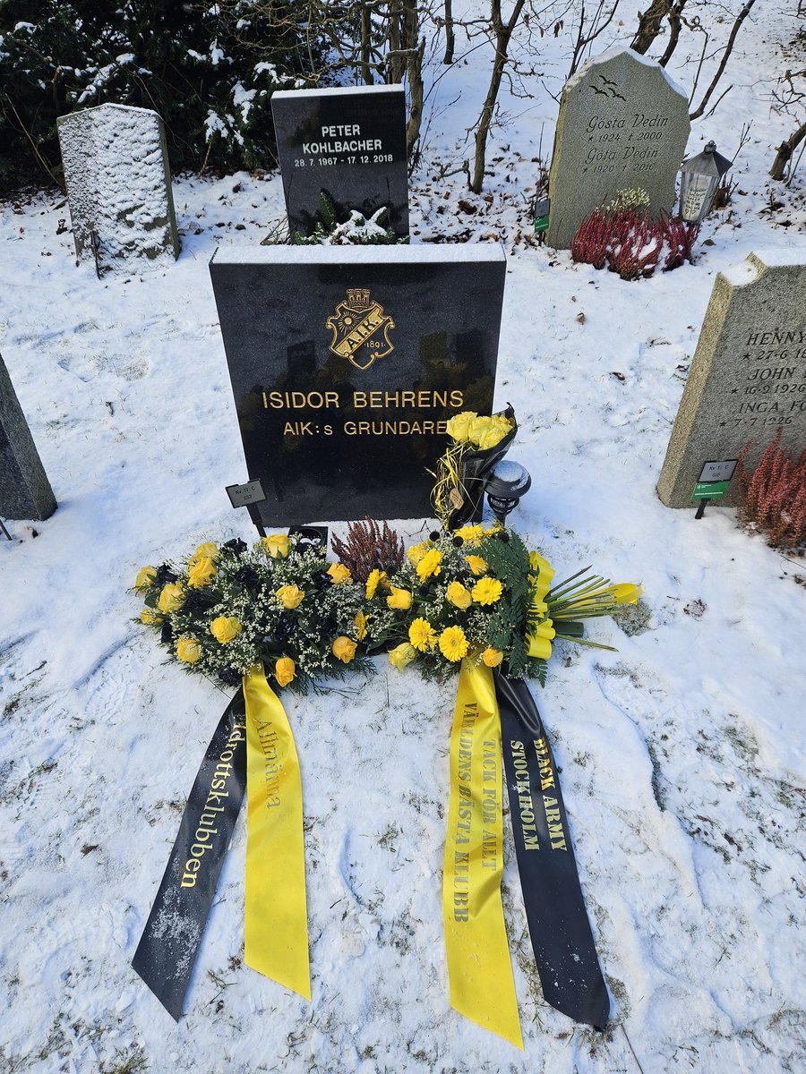 Grattis på födelsedagen vårt älskade A.I.K.!

Dagen till ära hedrar vi mannen som för 134 år sedan grundare klubben i vårt hjärta! 
Tack Isidor för att du skapade våra hela liv!🖤💛