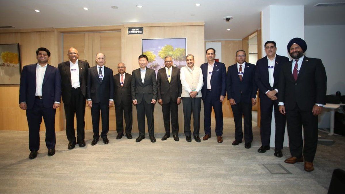 The CII Core Group on Singapore called on Mr Chee Hong Tat, Minister for Transport, and 2nd Minister for Finance of the Republic of Singapore on 14 February 2025. Discussions focussed on enhancing connectivity and capturing infrastructure opportunities.
The CII Core Group on the