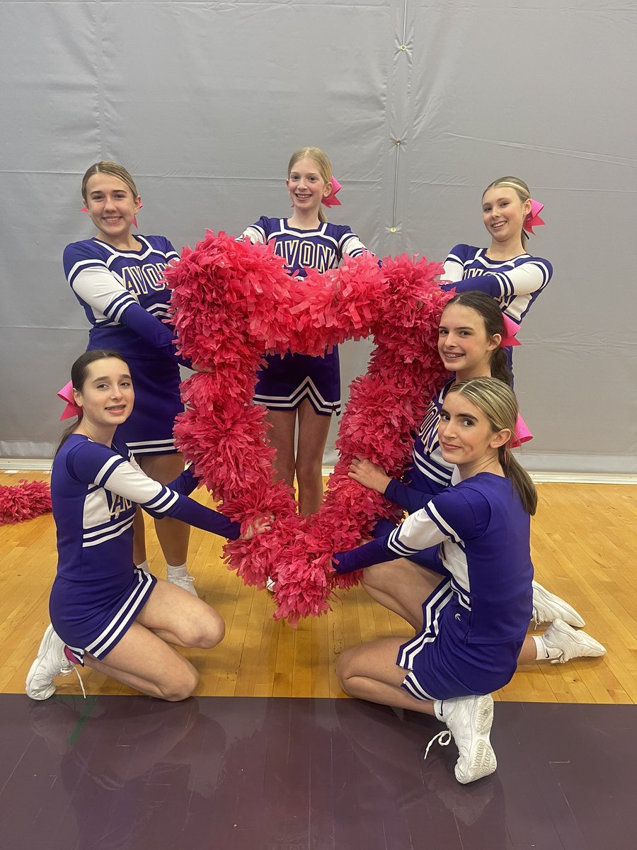 CheerleadingAms's tweet image. Happy Valentine’s Day from AMS cheer!!