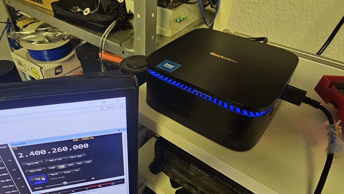 geekc0der's tweet image. Finally getting time to play in the shack again. Can confirm that the Blackview MP60 works perfectly with #sdrconsole for a standalone qo100 mini pc (both rx and tx with pluto)

#amateurradio #qo100 #hamradio #satellites