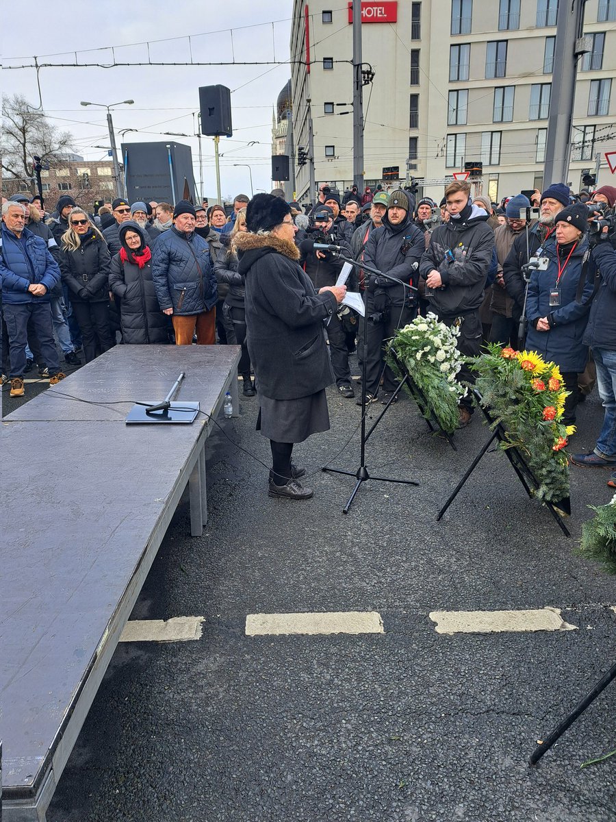 JNDeutschland's tweet image. Es spricht nun Edda Schmidt.

#dd1302 #Dresden #dd1502