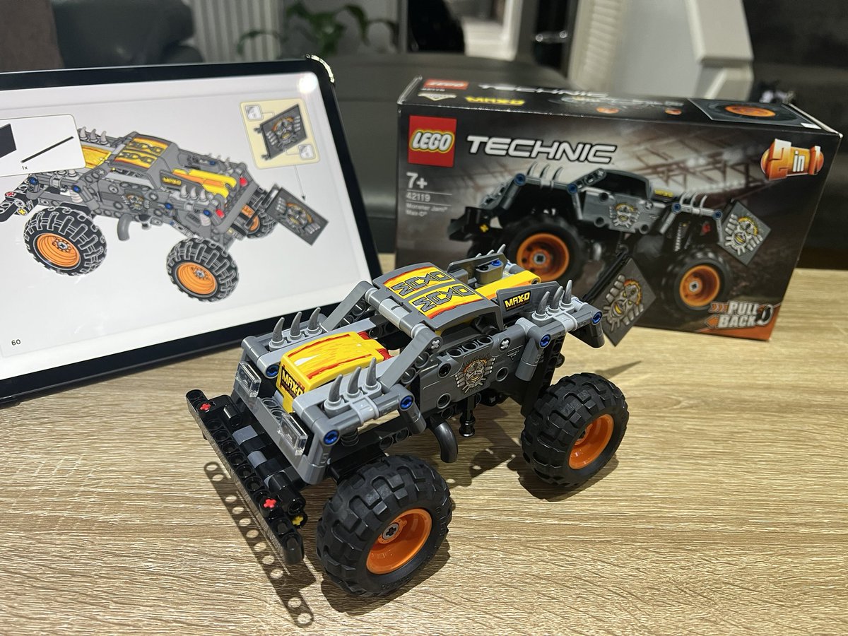 fitz0891's tweet image. #LegoTechnic #MonsterJam build 2 #MaxD #MonsterTruck #Lego #AFOL