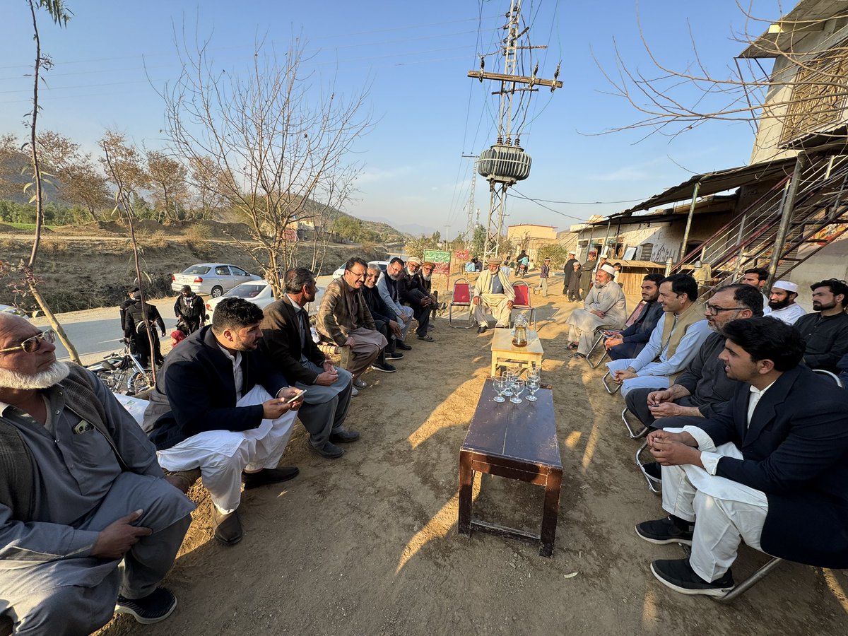 JunaidAkbarMNA's tweet image. صوبائی صدر جنید اکبر خان کی 26 نومبر کیس میں رہائی پانے والے پی ٹی آئی کارکنان سرفراز خان، شایان اور نجب کے رہاشگاہ آمد۔
پاکستان تحریک انصاف اِن  کے عزم و ہمت کو خراج تحسین پیش کرتی ہیں۔