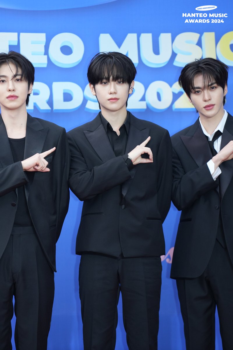 🏆#32주년한터뮤직어워즈2024

📸Behind - Red Carpet

#EPEX #이펙스

#한터뮤직어워즈
#HanteoMusicAwards
#HMA2024
<a href="/the_EPEX/">EPEX Official</a>