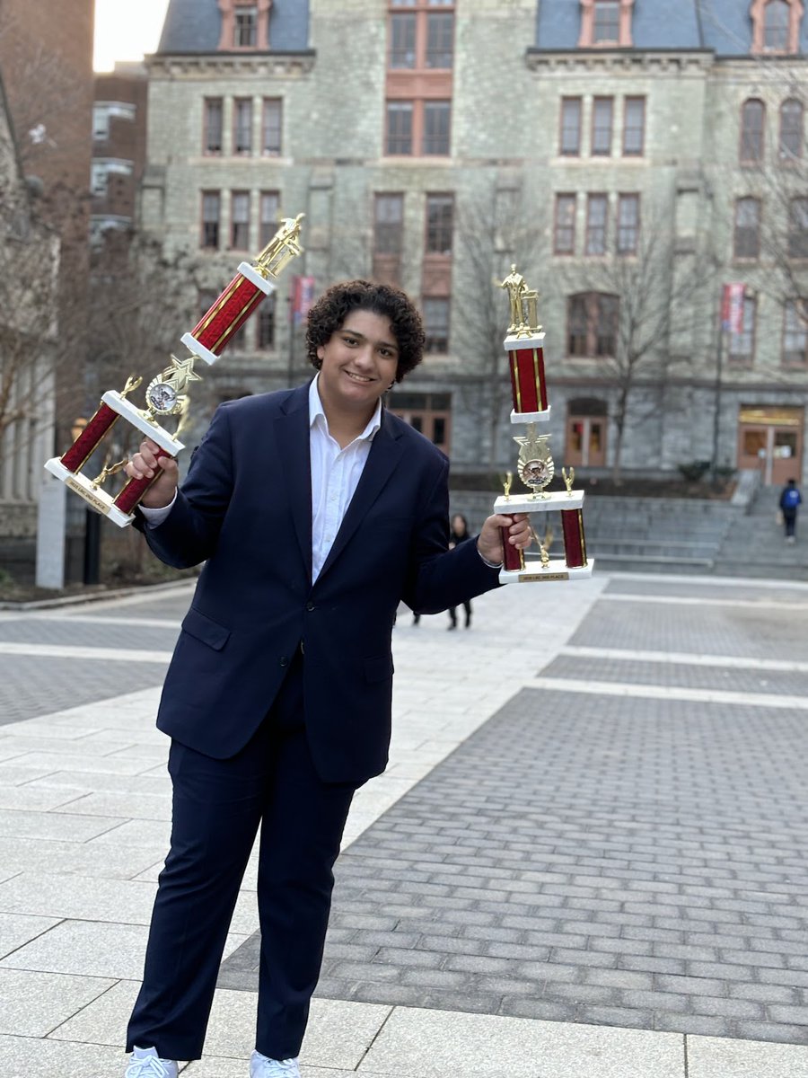 The SSFS Speech Team competed on Feb. 8 &amp; 9 at the prestigious University of Pennsylvania Liberty Bell Classic Speech &amp; Debate Invitational. 5 students made it all the way to the Quarter and Semifinal rounds and had rankings high enough to qualify for the Tournament of Champions!