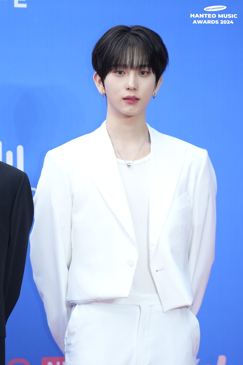 🏆#32주년한터뮤직어워즈2024

📸Behind - Red Carpet

#EPEX #이펙스

#한터뮤직어워즈
#HanteoMusicAwards
#HMA2024
<a href="/the_EPEX/">EPEX Official</a>