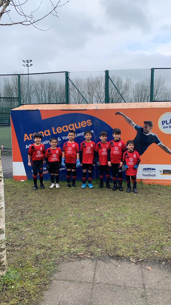 F.C Quebec Park Rangers (@officialfcqpr) on Twitter photo 🚨 I N T R O D U C I N G 🚨
Welcome to our latest little superstars who started their football journey last weekend.
In the space of a week they have played two non competitive fixtures with <a href="/OfficialBBDFL/">Bolton, Bury & District Football League</a> & a South Asian football festival with <a href="/ManCity/">Manchester City</a>
#grassrootsfootball 🚨 I N T R O D U C I N G 🚨
Welcome to our latest little superstars who started their football journey last weekend.
In the space of a week they have played two non competitive fixtures with <a href="/OfficialBBDFL/">Bolton, Bury & District Football League</a> & a South Asian football festival with <a href="/ManCity/">Manchester City</a>
#grassrootsfootball