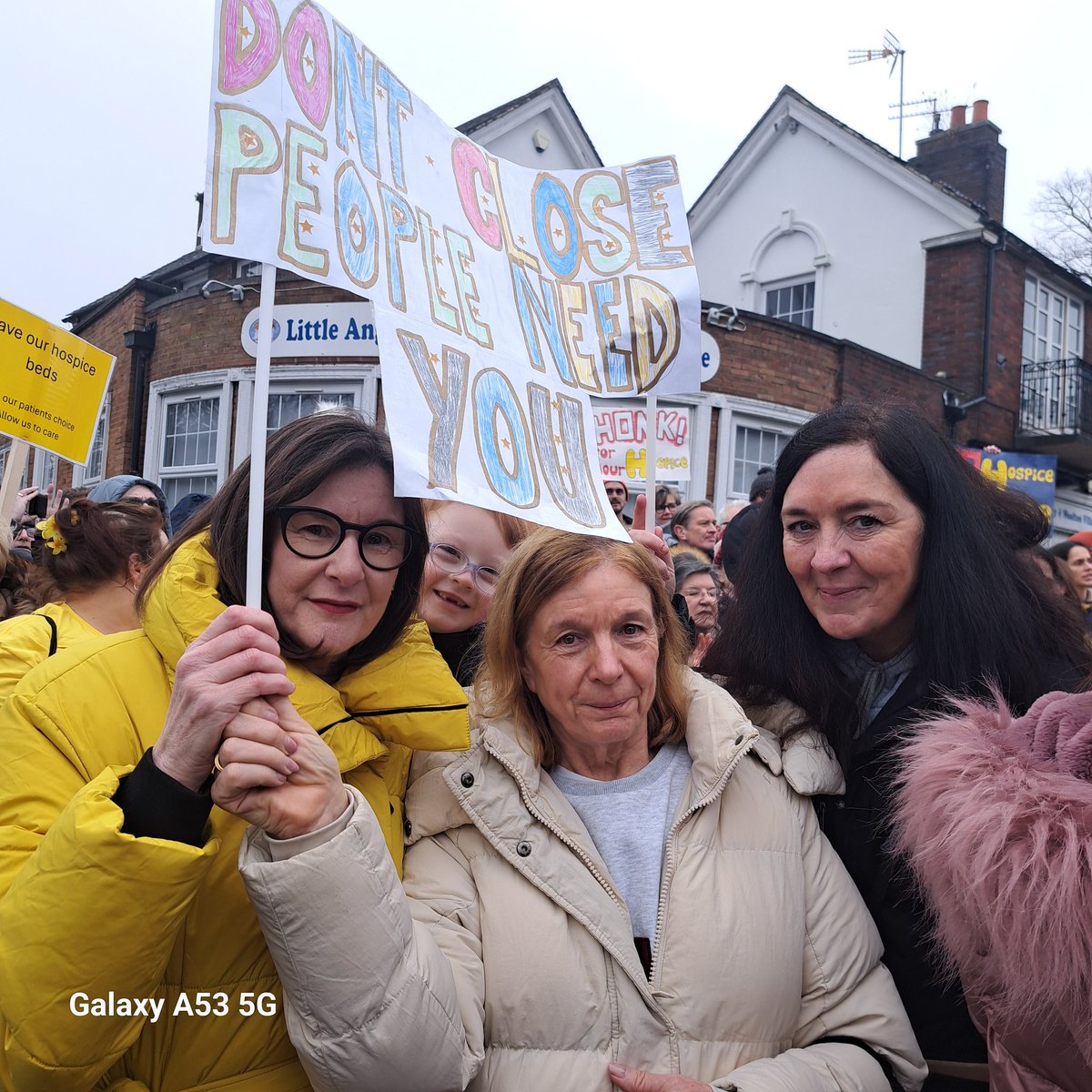 BelleValeLabour's tweet photo. Words from my beautiful neice, honoured to join the demo today withfamily @LiverpoolLabour colleagues  &amp;  cllrs from accross the policitcal  spectrum in our city all in complete agreement that @mariecurieuk in Woolton is needed,valued &amp; must be reopened, well done @LIndependents https://t.co/rN2DBDEuUL