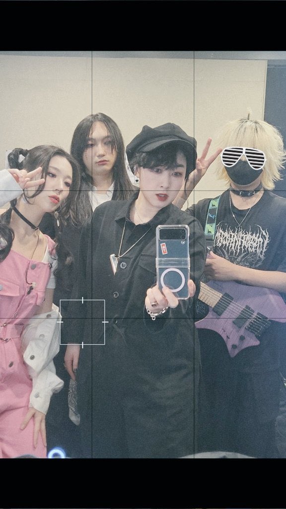 처음 올라가보는 옥타바리움에서 리조또&amp;스파게티로 공연 올라갔습니다!!!
뭐 별건 안하고 VIP몬스터에서 열심히 춤췄어요😁
함께한 밴드 모두 너무 재밌게 보면서 놀았습니다!!

#오밴안_후기