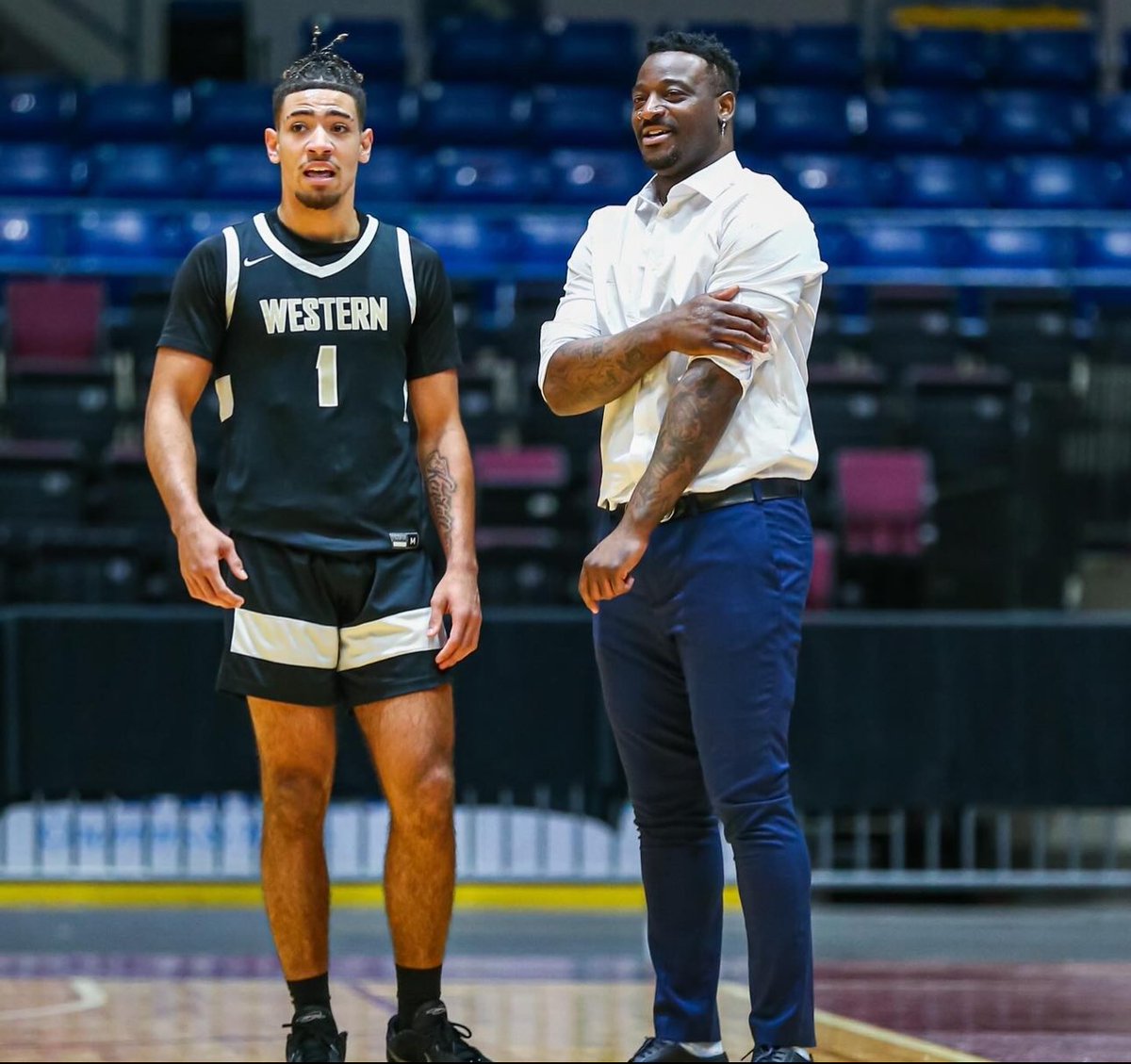 weaver_pj's tweet image. This is what you coach for. My former player last year got introduced to the 1000 point club last night. I love this kid to the fullest and I&apos;m so proud of this guy man. We had an historic season last year. Congrats frostbite❄️