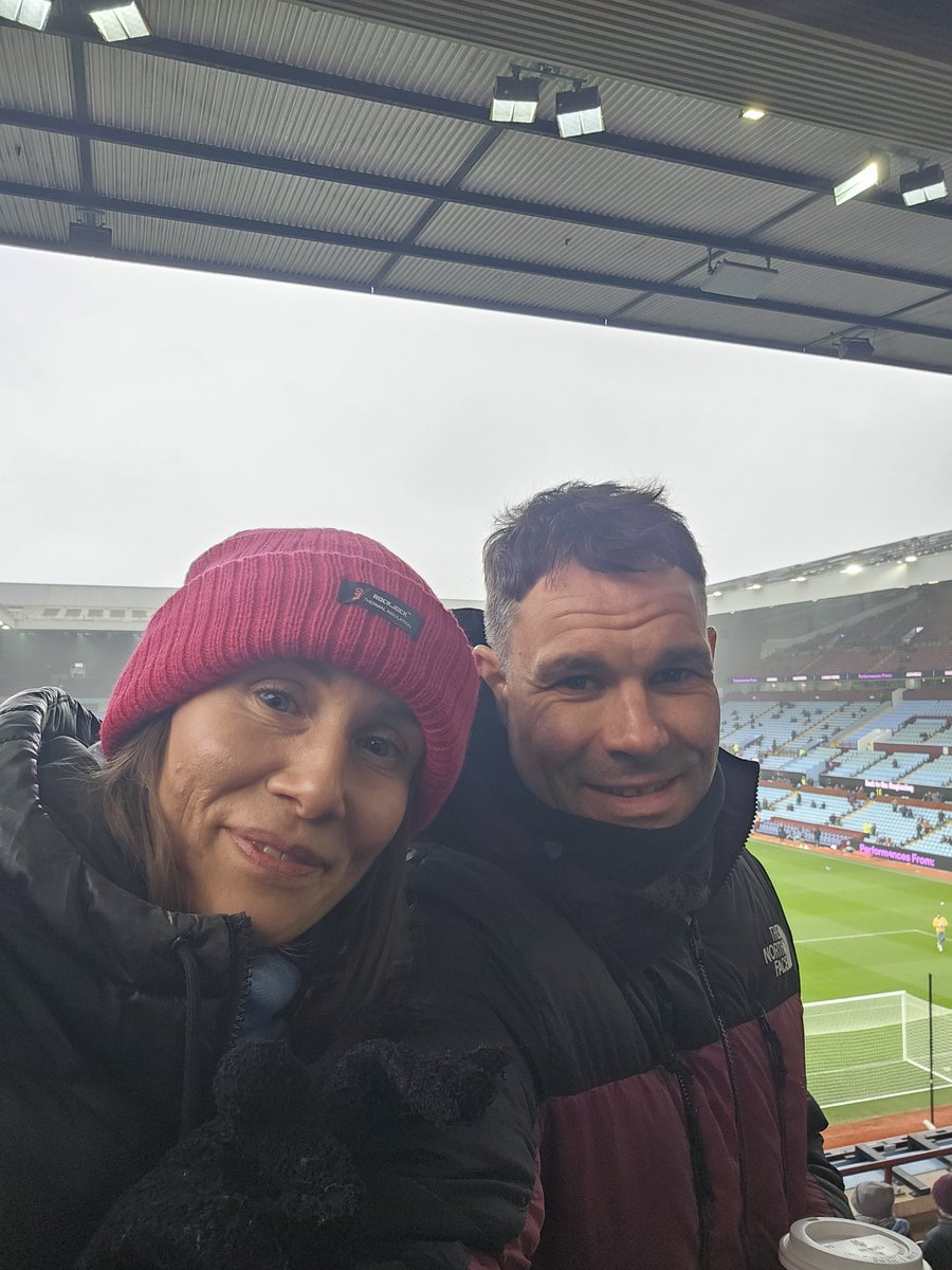Come on the Villa boys, the wife is very excited #UTV <a href="/AVFCOfficial/">Aston Villa</a>