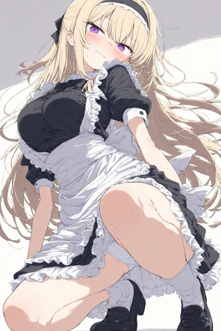 しゃがみメイドさん

#オリジナル #メイド 