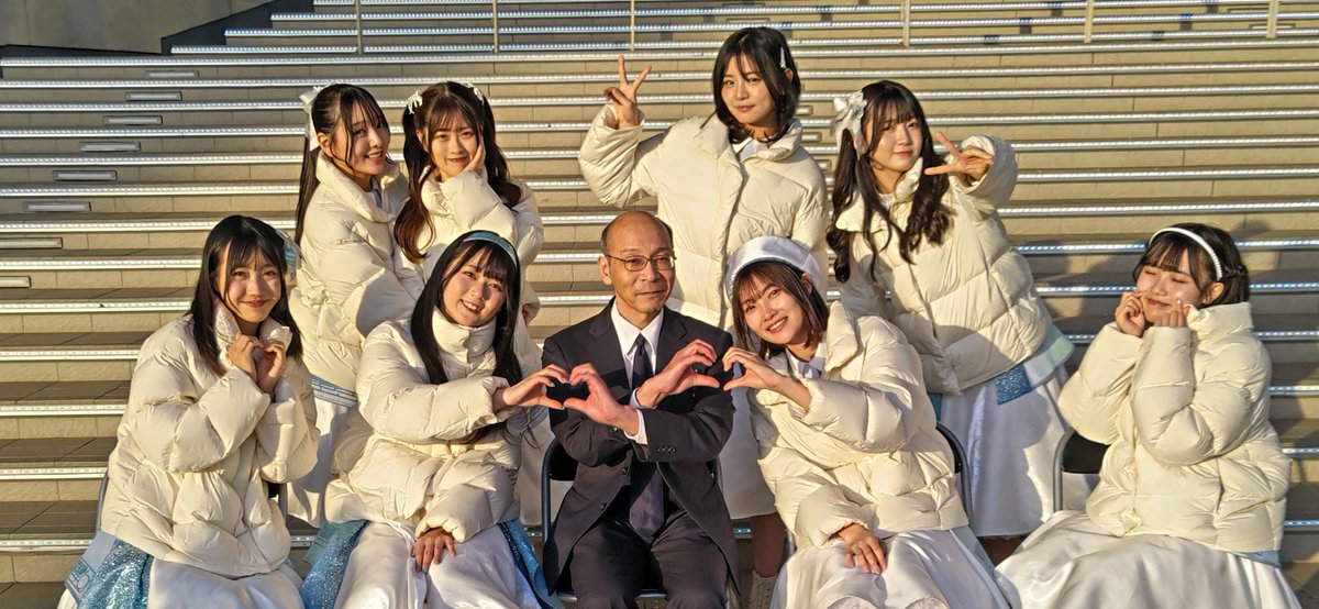 NeIwithSKE48's tweet image. 先日以上の強行でしたがダイバーシティ東京プラザへ｢LINKLPLNET｣さんのフリーイベントFINALへ参戦しました。今回は集合写真と推しからのバレンタインチョコもいただきました。
今回も幸せ時間をありがとうございました。
#LINKLPLNET #リンプラ
#宮﨑菜々 #みやなな #ユニコーンガンダム