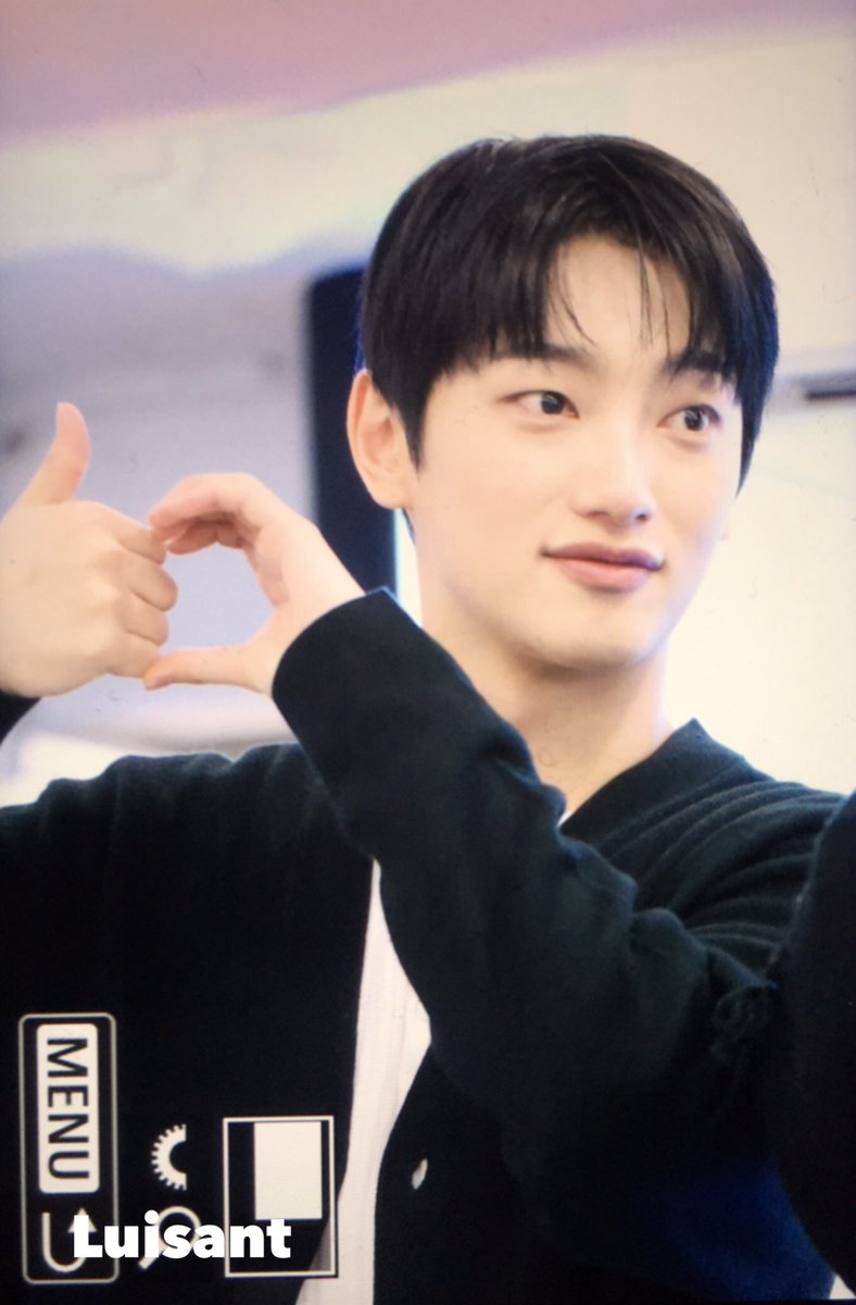 250215 6주년 이벤트 🦊

#배너 #VANNER #영광 #안영준  #YEONGGWANG