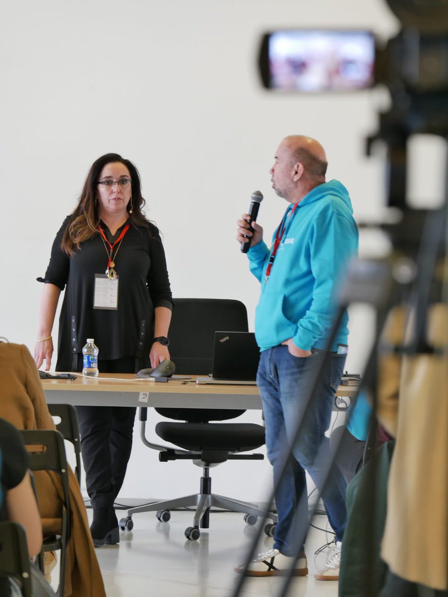 #WCZGZ25 #WordPress #WordCamp Escribe para cautivar con la IA ✍️ Rosa Ana Moreno