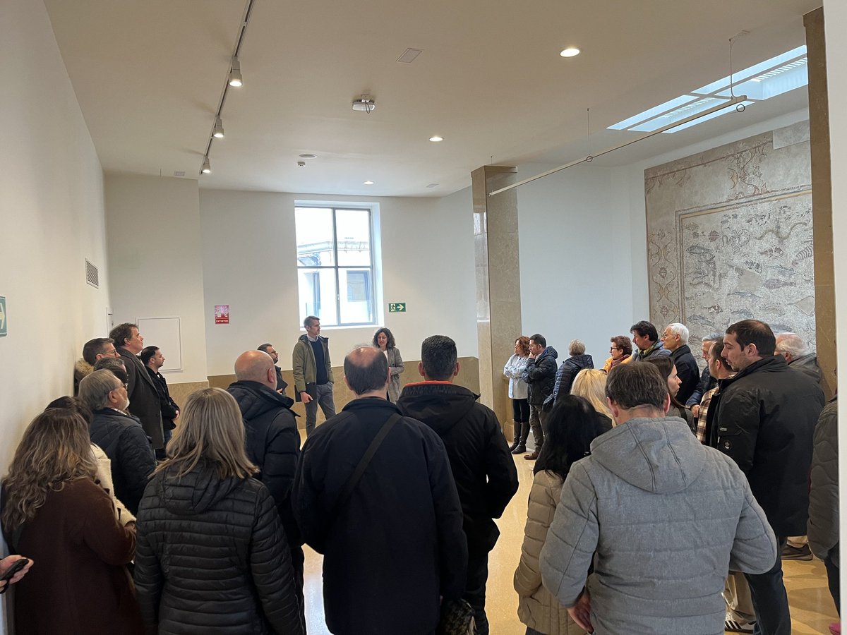 MNAT (@mnattgn) on Twitter photo 🏗 Aquest dissabte hem rebut la visita del <a href="/COAC_tgn/">COAC Tarragona</a> per conèixer la rehabilitació de l'edifici del Museu Arqueològic de Tàrraco, a la plaça del Rei.
📐El projecte va ser dissenyat per Soffito Arquitectura. 🏗 Aquest dissabte hem rebut la visita del <a href="/COAC_tgn/">COAC Tarragona</a> per conèixer la rehabilitació de l'edifici del Museu Arqueològic de Tàrraco, a la plaça del Rei.
📐El projecte va ser dissenyat per Soffito Arquitectura.