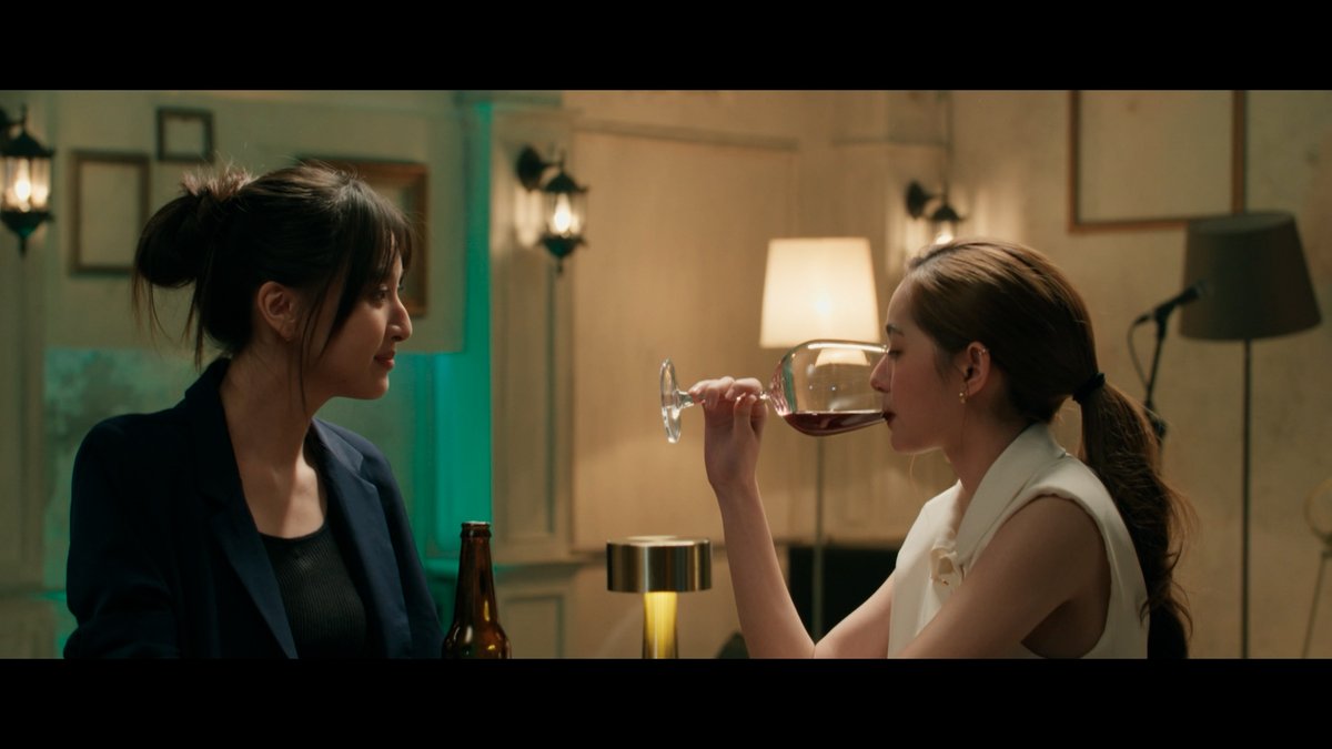 GMMTV's tweet image. พี่จีบไปหมดทุกคน แต่ดูทรงแล้วน่าจะจริงจังแค่เธอมั้ย ไม่รู้ เดา ๆ
#USTheSeriesEP5
@view_benyapa @mimrtd