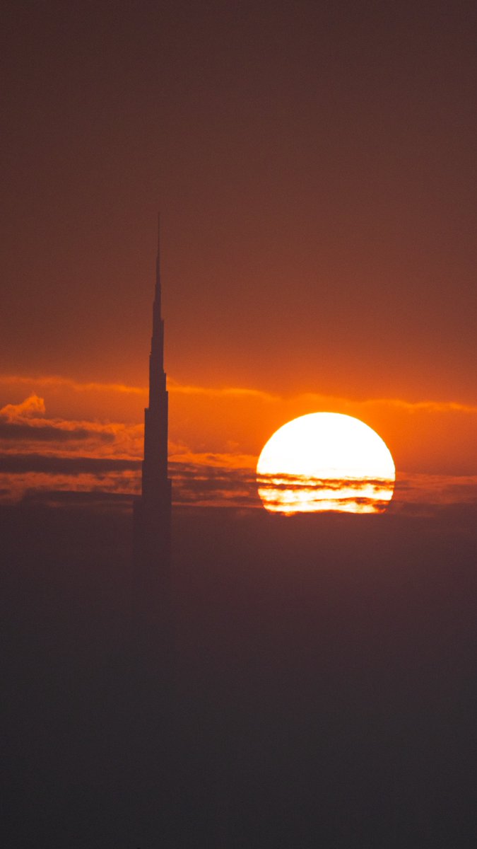 As the sun sets, it embraces Dubai’s breathtaking horizon.