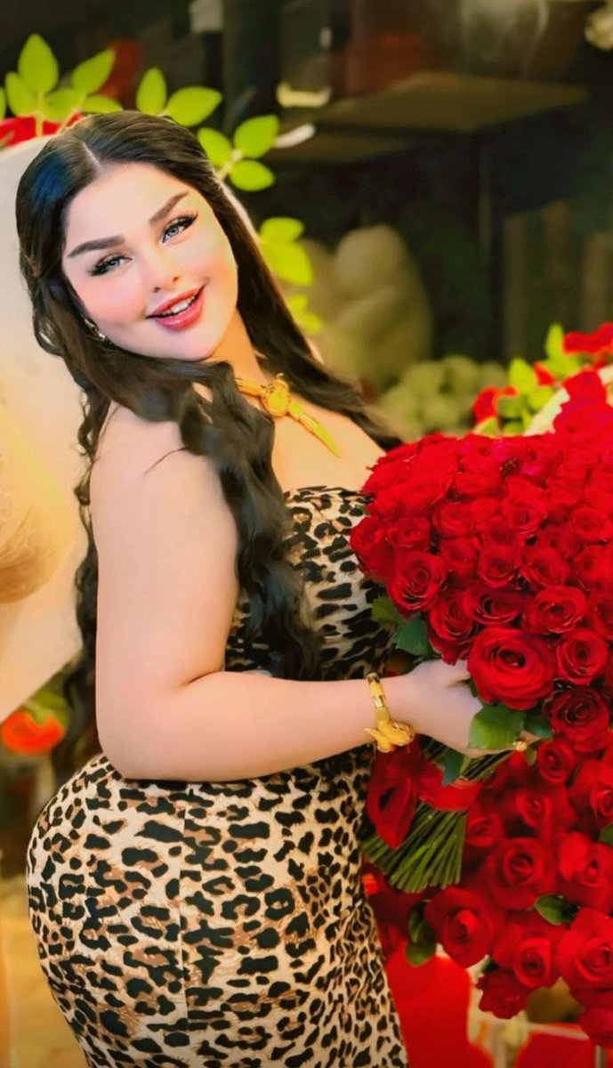 Sara (@sarasolaeman) on Twitter photo 