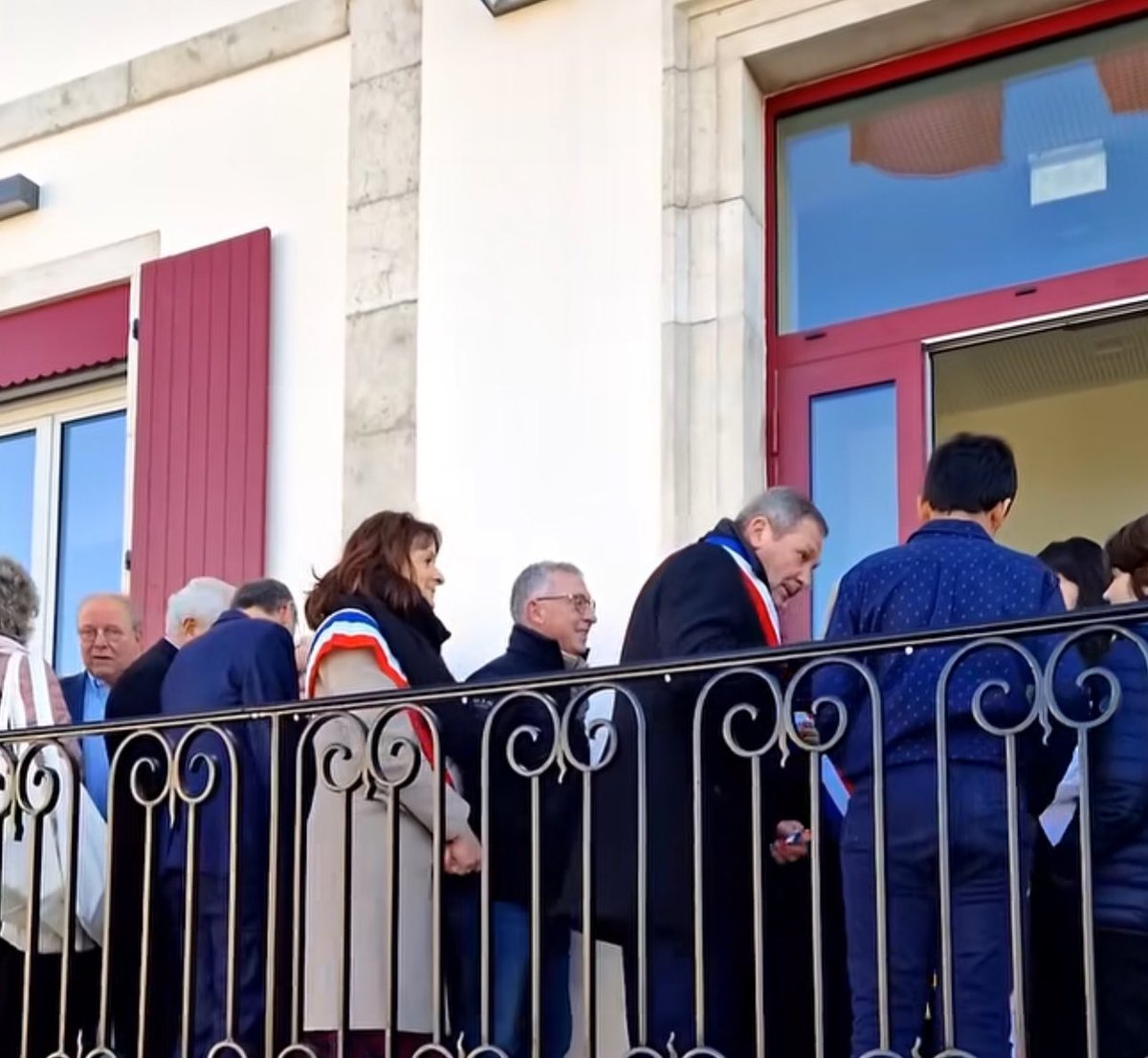 UDSP 39 (@udsp_39) on Twitter photo #inauguration🫡 🥂| Le Président de l’UDSP 39 <a href="/Rondot_Raphael/">Raphaël Rondot</a> à l’inauguration de la Mairie de Morbier, dont le maire <a href="/phuguenet/">Philippe Huguenet</a> est notre ancien président, en présence du <a href="/Prefet39/">Préfet du Jura</a> & du président du <a href="/SDIS39/">SDIS du Jura</a>, et des <a href="/PompiersFR/">Pompiers de France</a> de Morbier 🚒 ! @BEAUDOUX14 <a href="/BoslandJP/">Jean-Paul Bosland</a> <a href="/guyon_j/">GUYON Jérôme</a> #inauguration🫡 🥂| Le Président de l’UDSP 39 <a href="/Rondot_Raphael/">Raphaël Rondot</a> à l’inauguration de la Mairie de Morbier, dont le maire <a href="/phuguenet/">Philippe Huguenet</a> est notre ancien président, en présence du <a href="/Prefet39/">Préfet du Jura</a> & du président du <a href="/SDIS39/">SDIS du Jura</a>, et des <a href="/PompiersFR/">Pompiers de France</a> de Morbier 🚒 ! @BEAUDOUX14 <a href="/BoslandJP/">Jean-Paul Bosland</a> <a href="/guyon_j/">GUYON Jérôme</a>