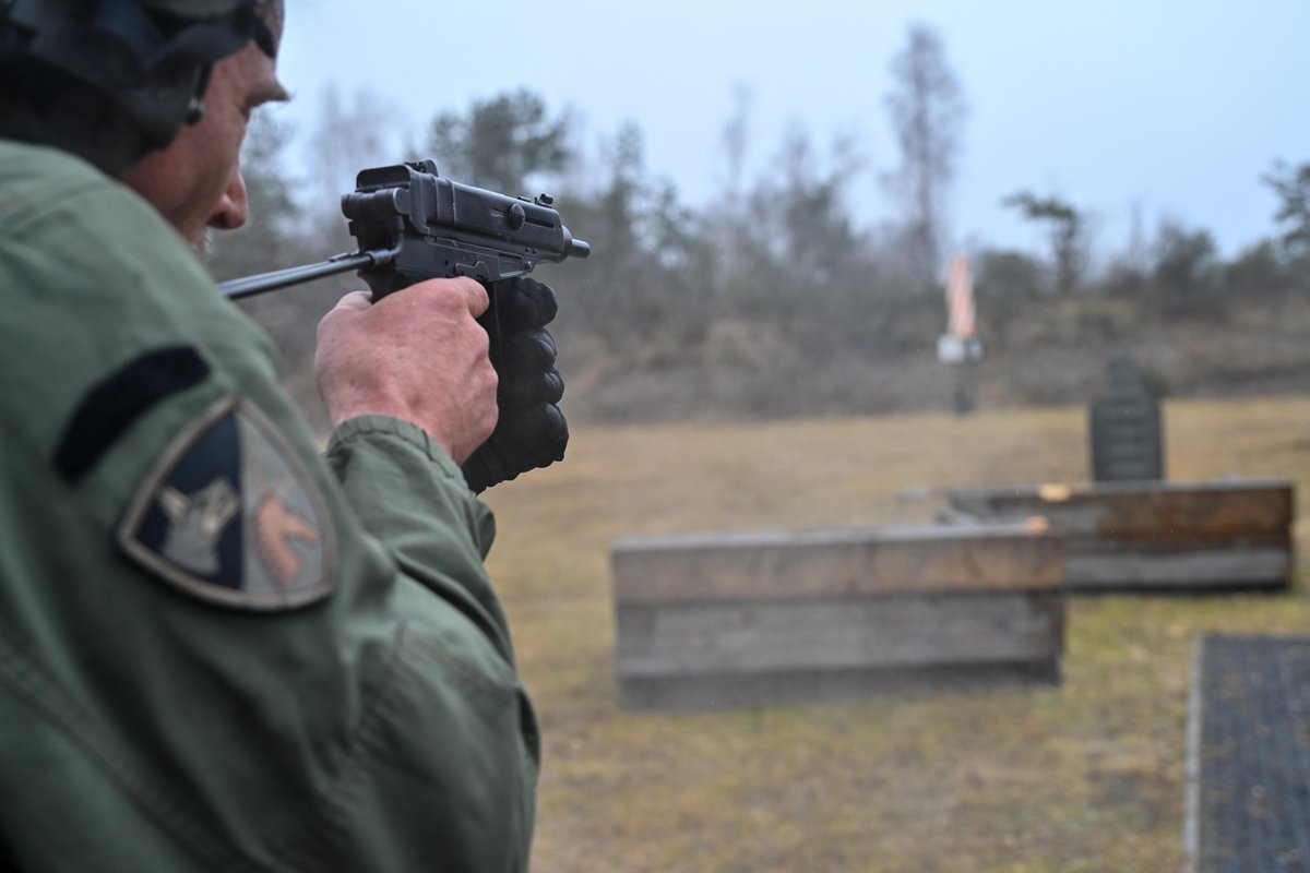 U.S. Army Europe and Africa (@usarmyeuraf) on Twitter photo The U.S. Army Europe and Africa International Tank Challenge continues as soldiers conduct stress shoot training at the <a href="/7thATC/">7th Army Training Command</a> Grafenwoehr Training Area, Germany
#ThisIsUSAREURAF #ArmyReadiness #International #TankChallenge #SwordOfFreedom
📷 by Staff Sgt. Randis Monroe The U.S. Army Europe and Africa International Tank Challenge continues as soldiers conduct stress shoot training at the <a href="/7thATC/">7th Army Training Command</a> Grafenwoehr Training Area, Germany
#ThisIsUSAREURAF #ArmyReadiness #International #TankChallenge #SwordOfFreedom
📷 by Staff Sgt. Randis Monroe