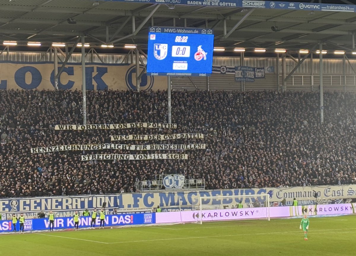 Fanhilfe Magdeburg (@fanhilfe_md) on Twitter photo Auch Block U beteiligte sich beim Heimspiel gegen #Köln in Form von Spruchbändern am vom Dachverband der <a href="/fanhilfen/">Dachverband der Fanhilfen</a> ausgerufenen Aktionsspieltag im Vorfeld der #Bundestagswahl! Auch Block U beteiligte sich beim Heimspiel gegen #Köln in Form von Spruchbändern am vom Dachverband der <a href="/fanhilfen/">Dachverband der Fanhilfen</a> ausgerufenen Aktionsspieltag im Vorfeld der #Bundestagswahl!