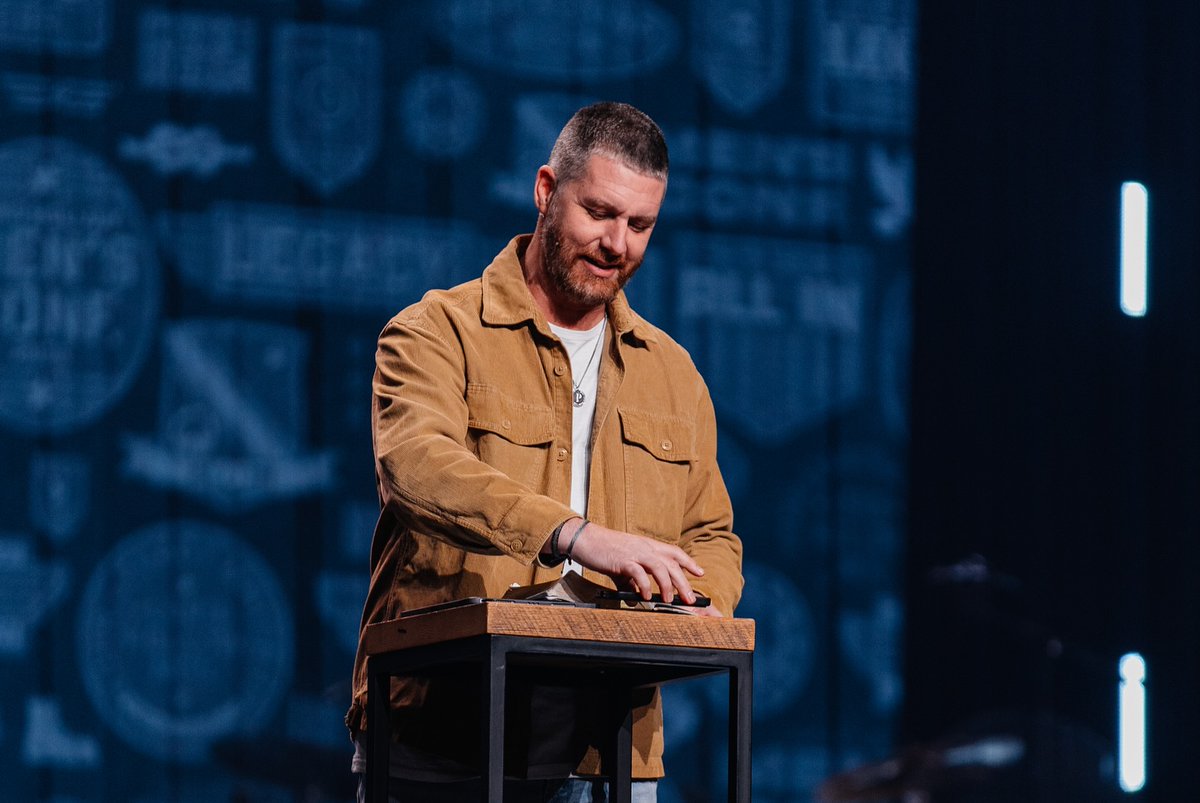 NAMB_SBC's tweet photo. PRAISE REPORT: After Shane Pruitt preached at Long Hollow Church’s Men’s Conference in Tennessee, many made professions of faith in Jesus for salvation, and 27 were baptized! 🙌

The Lord is doing incredible things through the @NAMBEvangelism team. 🙏

#MakeJesusKnown https://t.co/M40BMSJFhB