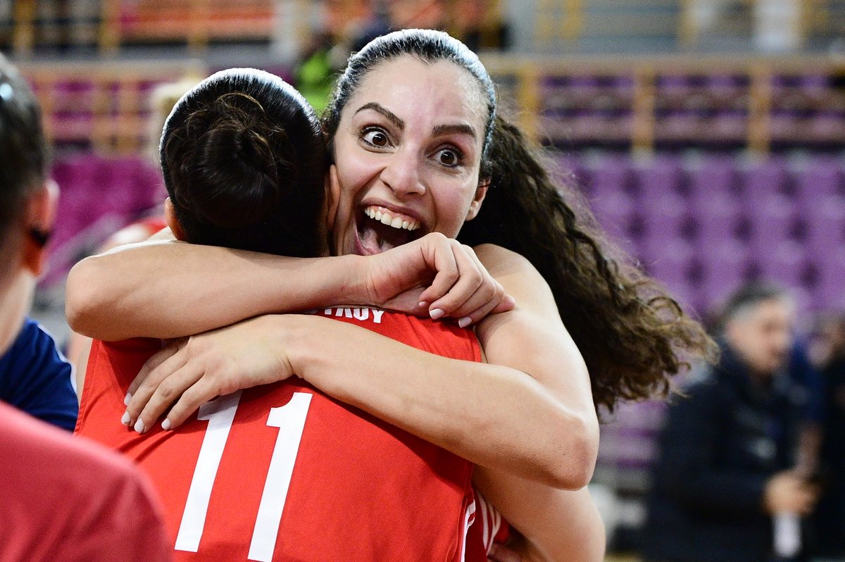 TO THE FINAL! 🔴⚪️🚀