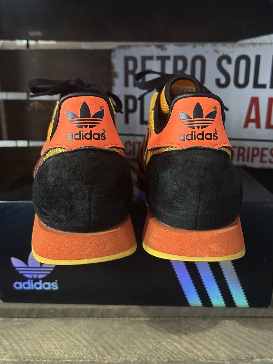RetroSolesUK's tweet photo. For Sale:-
#Adidas #SL80 (A) #Spzl
UK Size :- 11.5
Released:- 11/18
Condition:- Very Good Pre Worn
Price:- £55 TYD
RTs / Reposts Appreciated
Any more photos need please DM for more details
Thanks in advance ❤️ https://t.co/pdeWCieukD