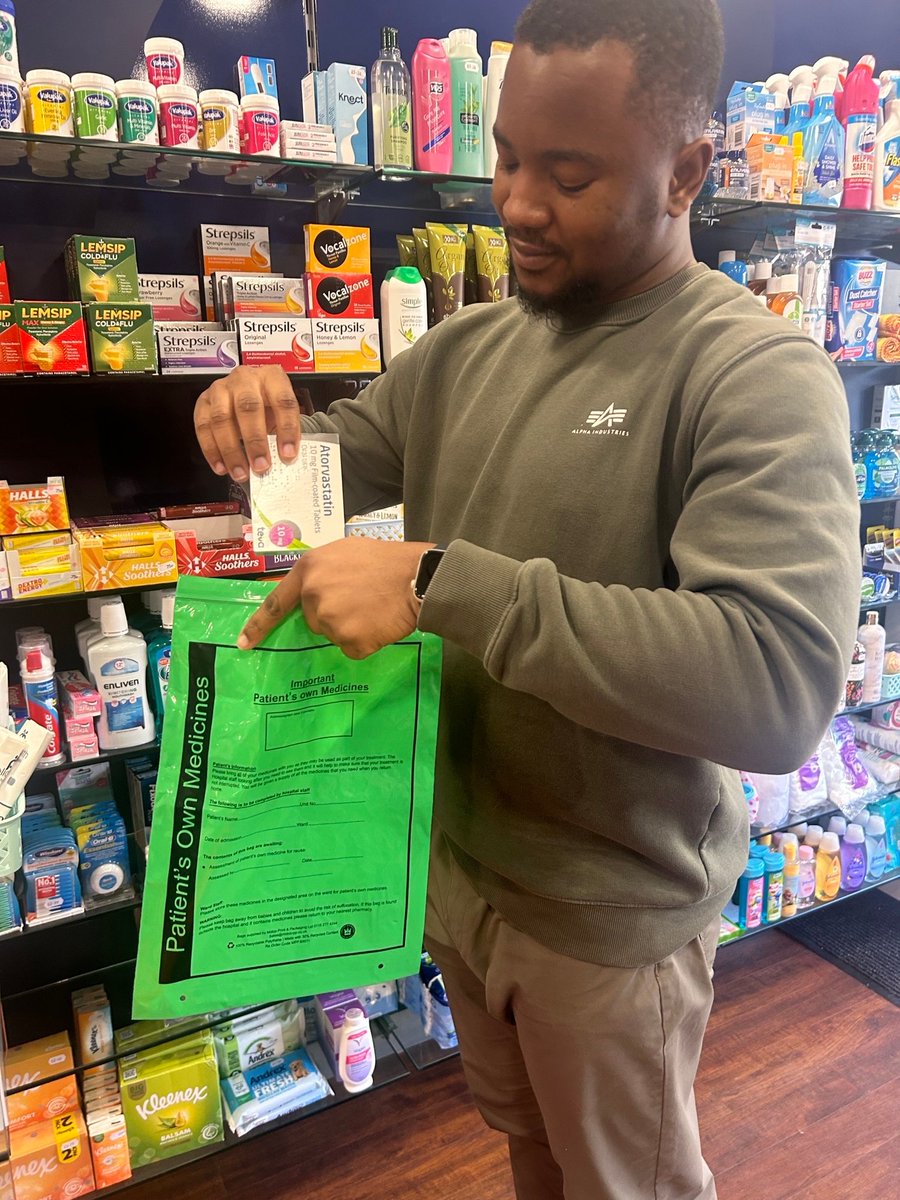 Dickies Pharmacy @ Summerhill is #GreenBagReady. 💚 Are you? This initiative ensures you won’t miss doses and minimises confusion between medications provided in the hospital and those at home.

For more information, visit: nhsgrampian.org/greenbagscheme

<a href="/HSCAberdeen/">Aberdeen City HSCP</a> <a href="/MedicineNhs/">NHS Grampian Realistic Medicine</a>