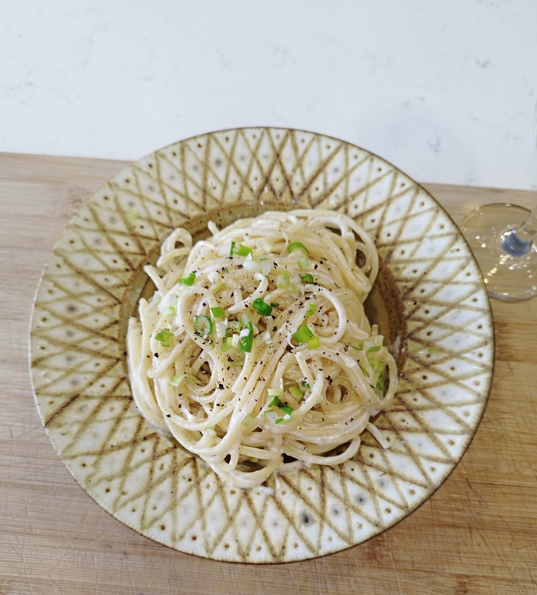 NektariaVK's tweet image. Θεϊκή η μακαρονάδα με 4 τυριά, απλά τώρα τα 3 τουλάχιστον είναι κολλημένα στην κατσαρόλα 🎉 #carbloading #λαντζα