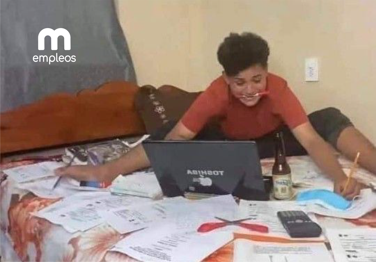 Sabes que un sábado es productivo cuando todo lo que has hecho se resumen en: ver tips en TikTok sobre cómo tener éxito en una entrevista 🔍😂
.
.
.
.
#empleo #magnetoempleos #vacantesdetrabajo #trabajo #humor #meme