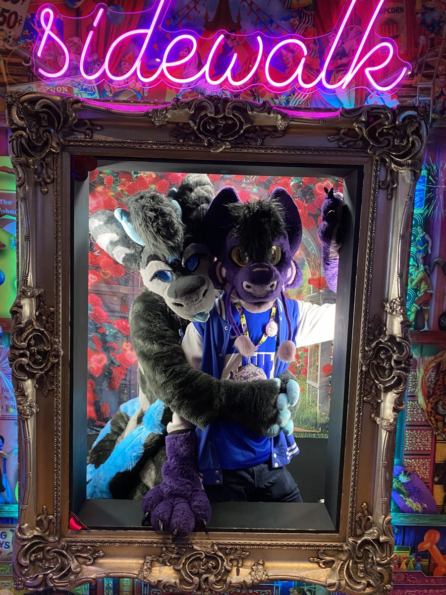 Met such a handsome dragon this <a href="/BrumFurs/">BrumFurs 🐾</a> 

🐉 <a href="/KypariNoodl/">Kypari Noodl 💜</a>