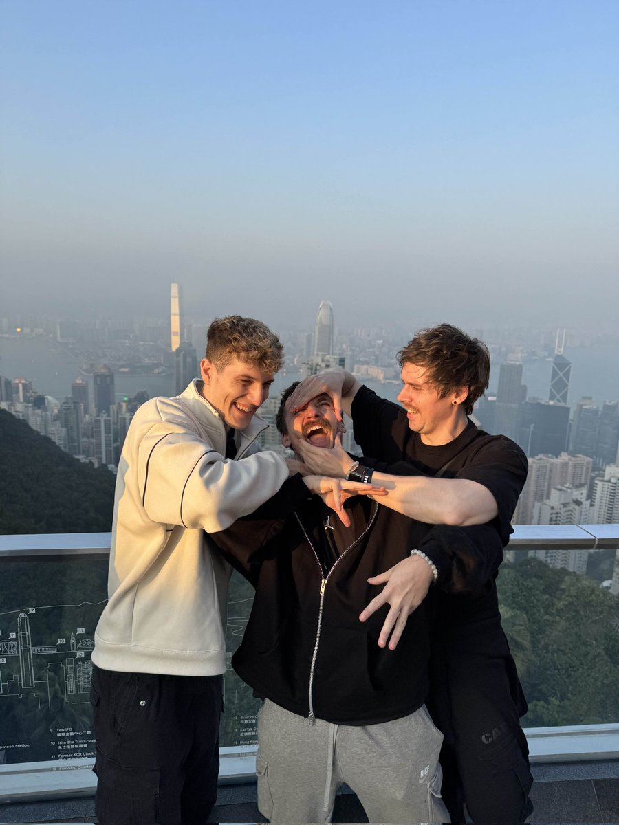 We made it to Hong Kong!