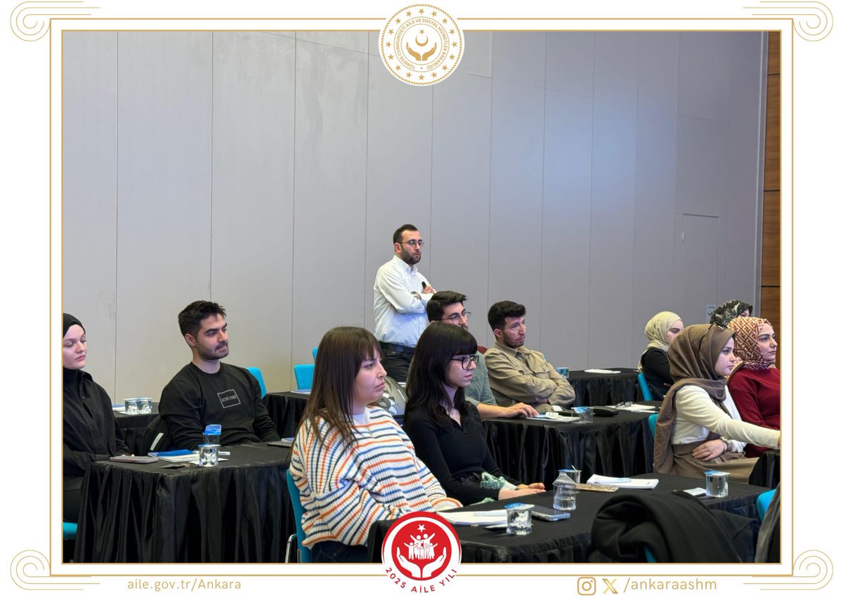 'Gençlerle Gelişim Köprüsü' projesine hazırlık kapsamında, AB Dış İlişkiler ve Proje Hizmetleri Birimi tarafından proje partneri olan Genç Memur-Sen gönüllülerine çocuk kuruluşları hakkında bilgilendirme eğitimi düzenlenmiştir.

#ProjeHizmetleri

<a href="/tcailesosyal/">T.C. Aile ve Sosyal Hizmetler Bakanlığı</a> 
<a href="/AnkaraValiligi/">T.C. Ankara Valiliği</a>