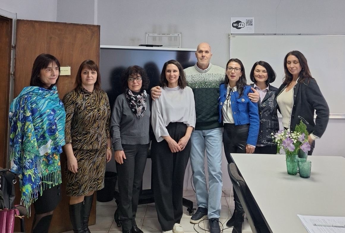 Yesterday, my PhD Student, Ms. Gergana Sakarski, defended her PhD dissertation on “Development of Soft Skills in the Process of Homeschooling: An International Comparative Study”. It is a study with contributions to Homeschooling, Soft Skills Studies, and Comparative Education!