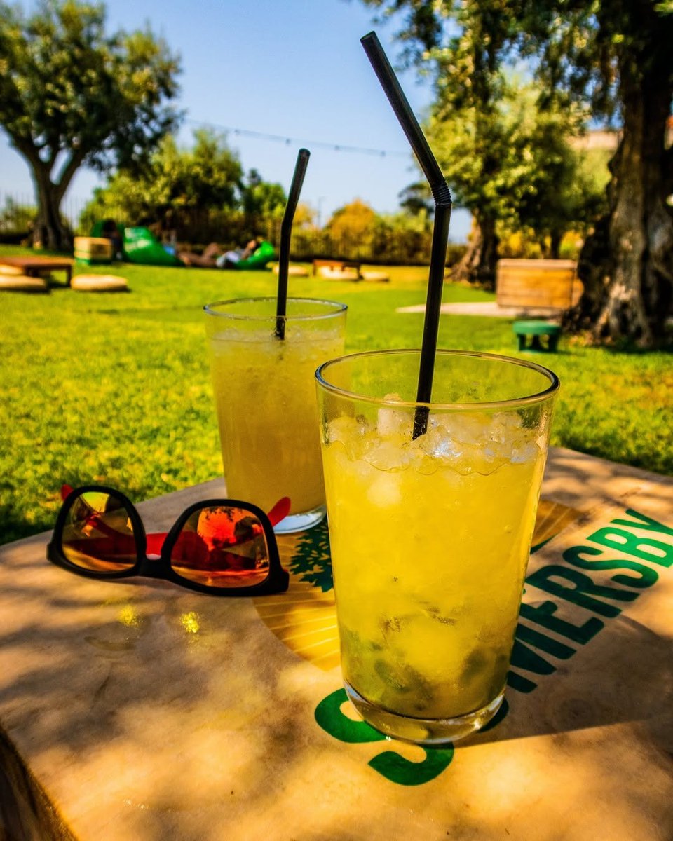 mumuiceug's tweet photo. Time to kick off the weekend in ultimate style… The Mumu way! 🍹✨ Chill, sip, and vibe like never before. 🔥🎶 #MumuIce #WeekendVibes #StayRefreshed https://t.co/qqoeYScOLn