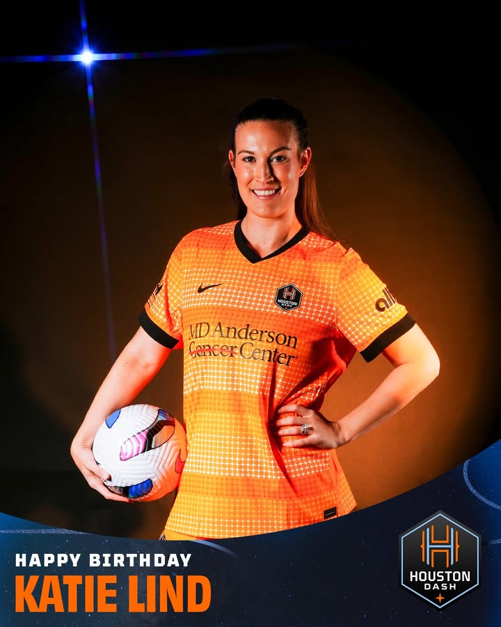 Join us in wishing <a href="/k_naughton24/">Katie Naughton</a> a happy, happy birthday! 🥳